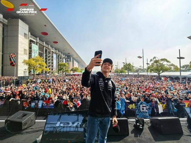 爱游戏中国官网-19岁安东内利“新王加冕”，上海周末上演速度与激情