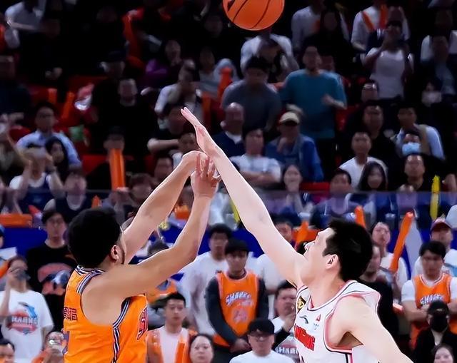 AYX GAMES-曾凡博替补17分！广东主帅杜锋：我们轮换真的顶不住
